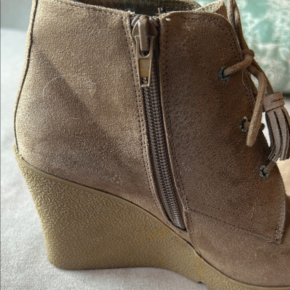 MIA Tan Ankle Boots with Tassels - Picture 4 of 5